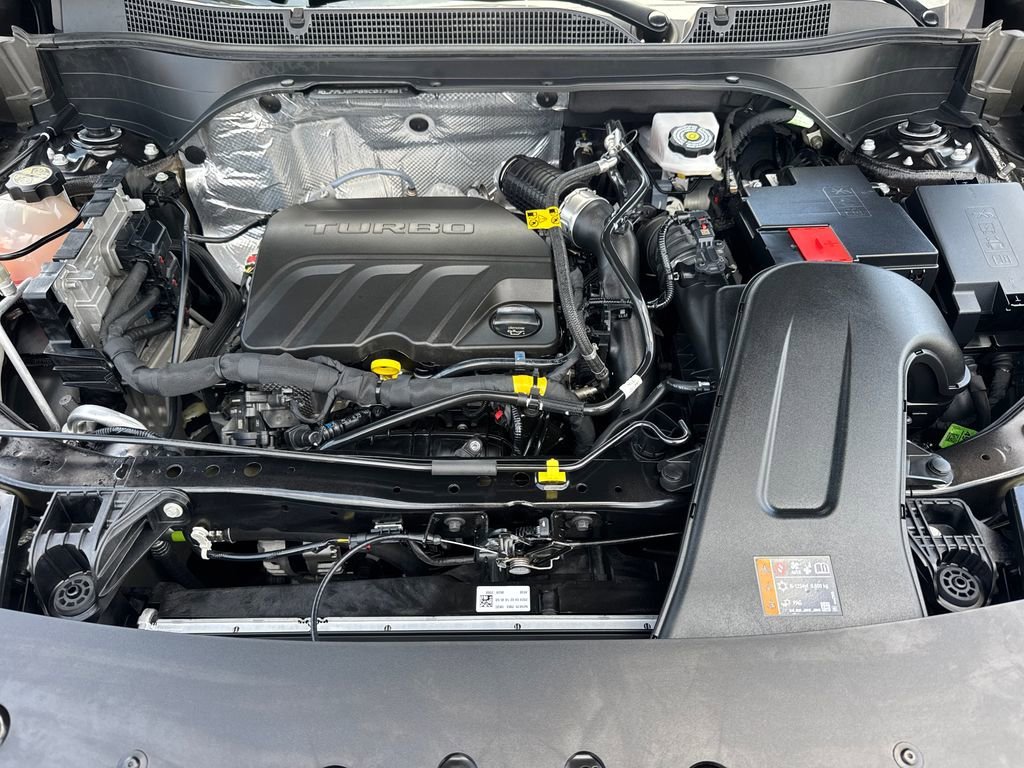 Used 2025 Mosaic Black Metallic Chevrolet LT image 8