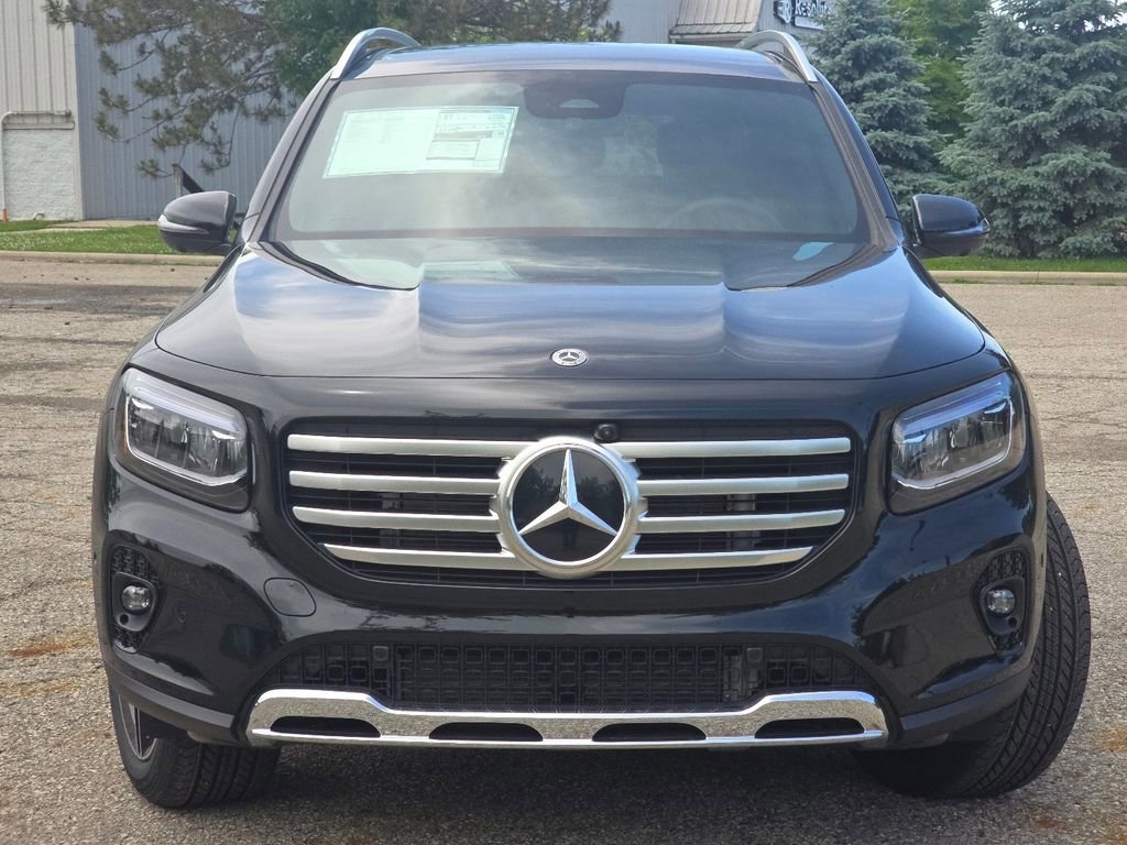 New 2026 Cosmos Black Metallic Mercedes-Benz GLB 250 image 49