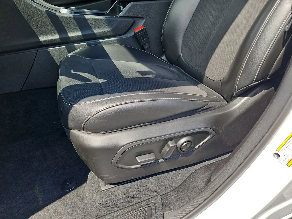 Certified Used 2024 White Jeep Altitude image 18