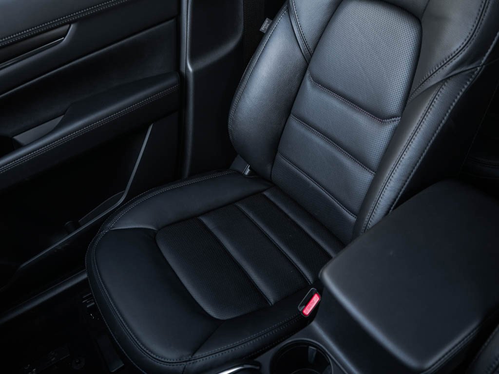 2025 Mazda CX-5 S Carbon Edition - Photo 26