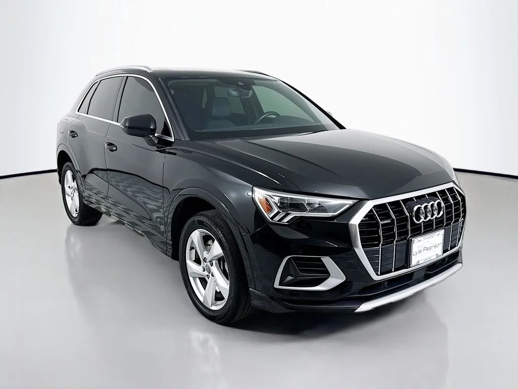 Used 2019 Mythos Black Metallic Audi 2.0T Premium Plus image 7