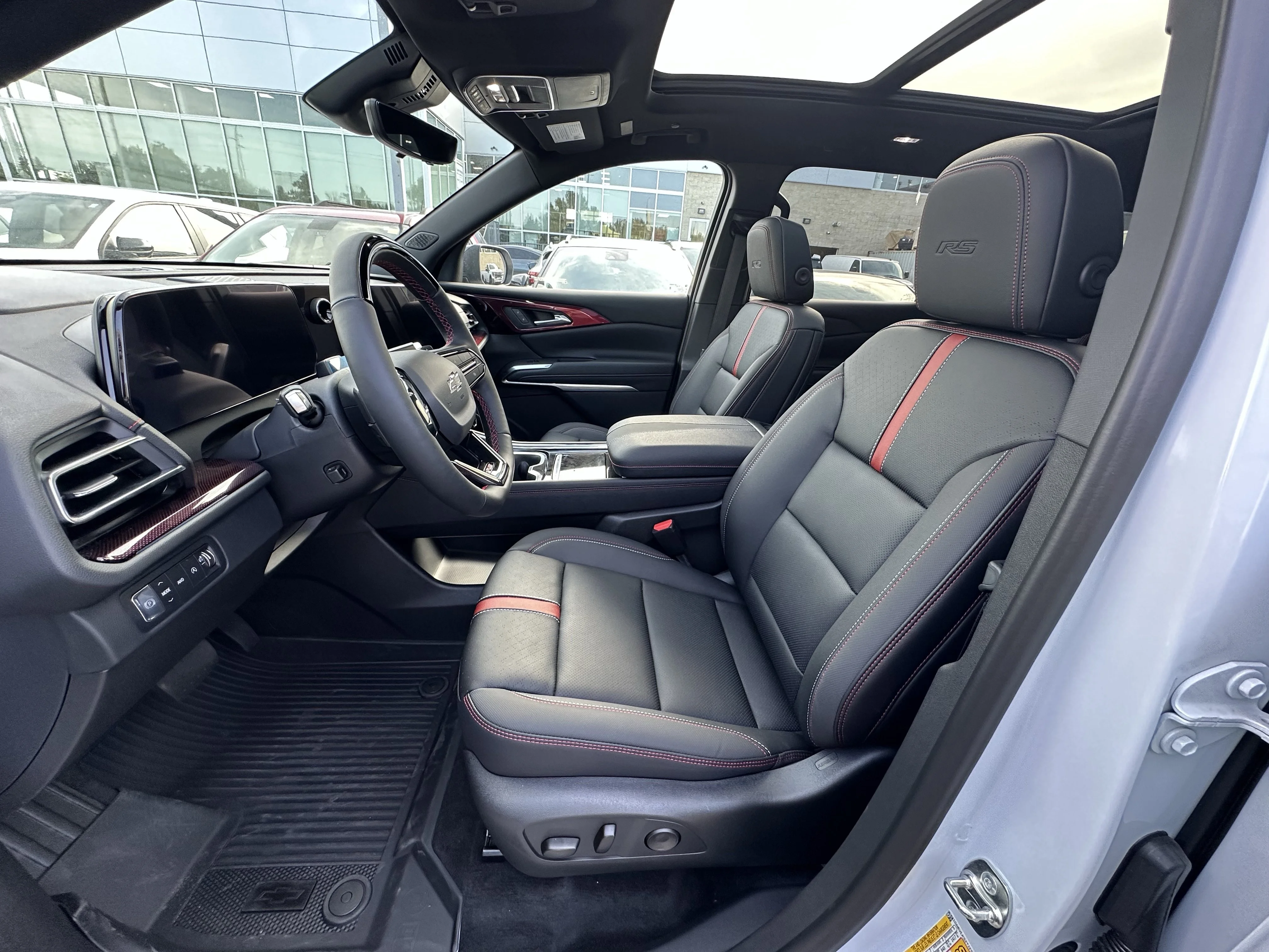 New 2026 Polar White Tricoat Chevrolet RS image 10