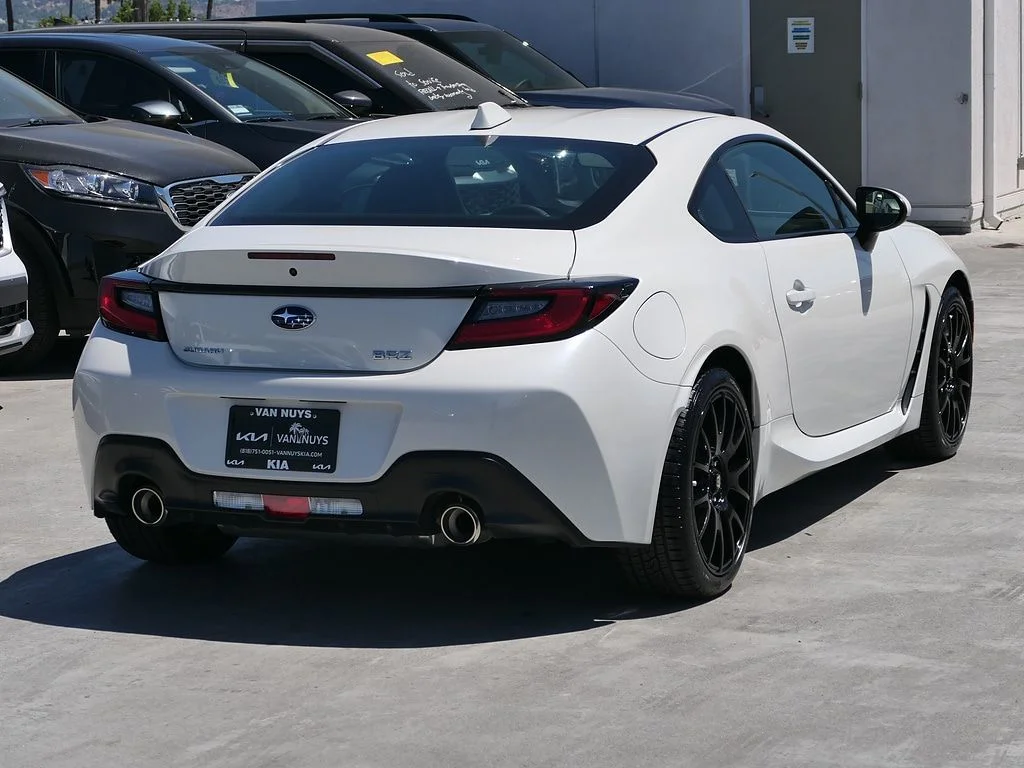 Used 2023 White Subaru Limited image 3