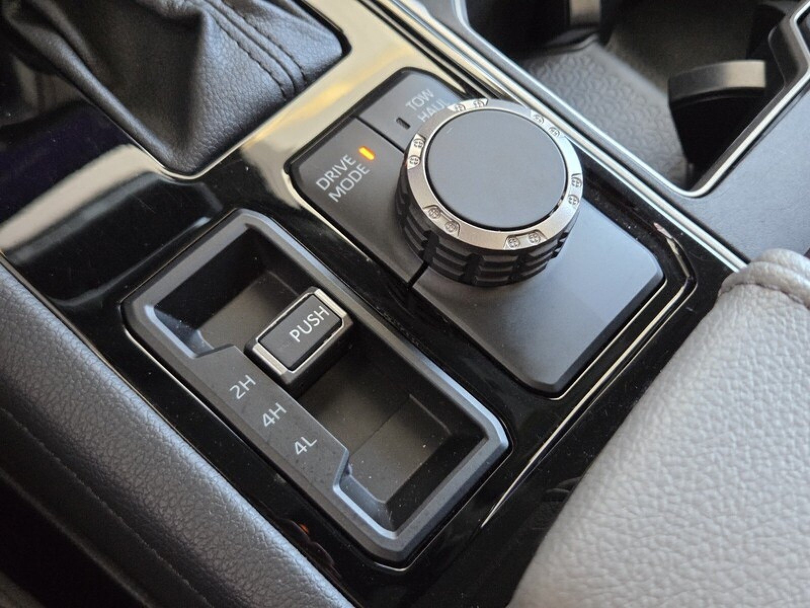 Used 2024 Wind Chill Pearl Toyota Limited Hybrid image 33