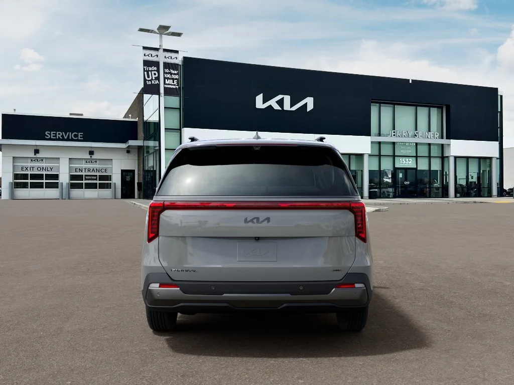 New 2027 Ceramic Silver Kia SX Prestige image 5