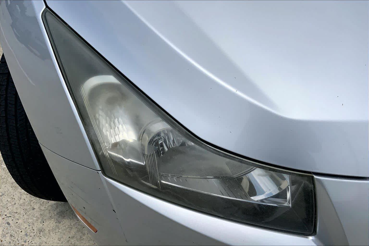 Used 2013 Silver Ice Metallic Chevrolet LT image 26