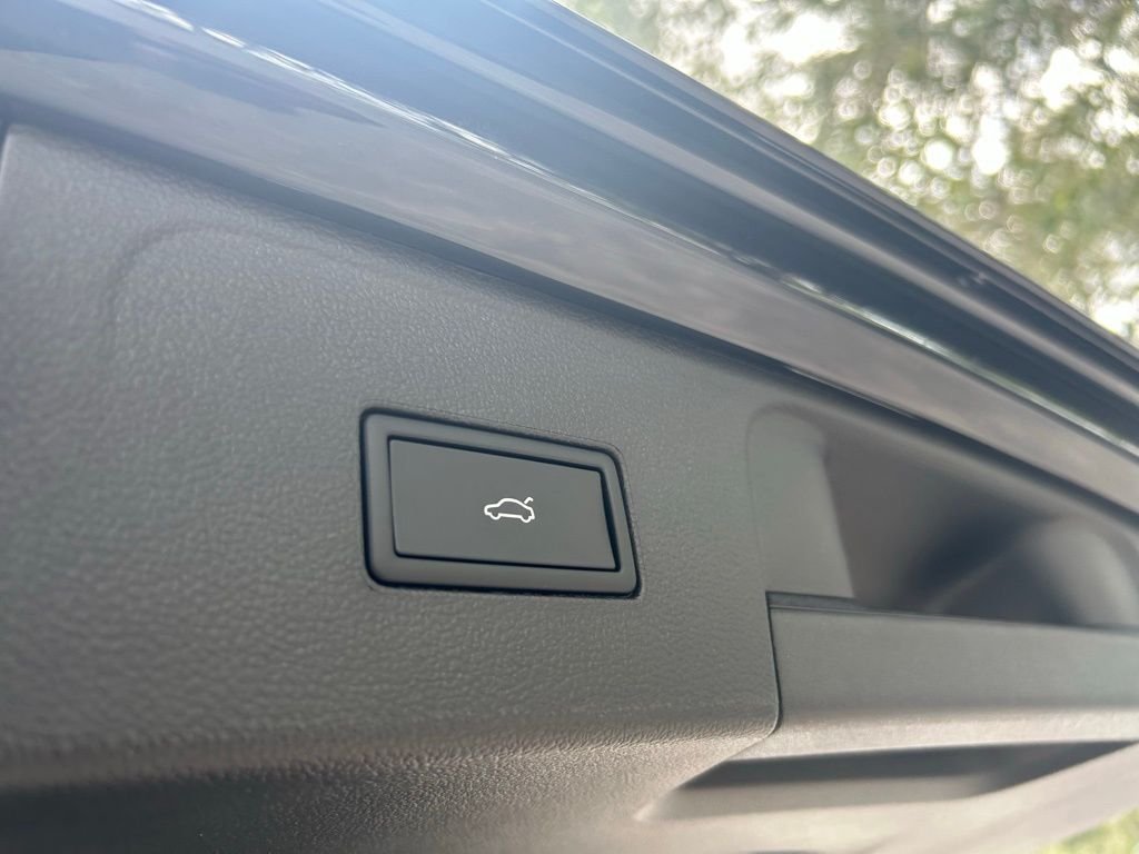 2026 Volkswagen Atlas SE w/Tech - Photo 42