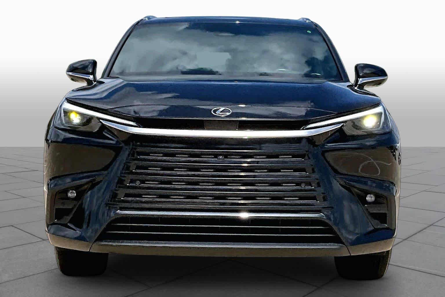 Certified Used 2026 CAVIAR Lexus Premium image 4