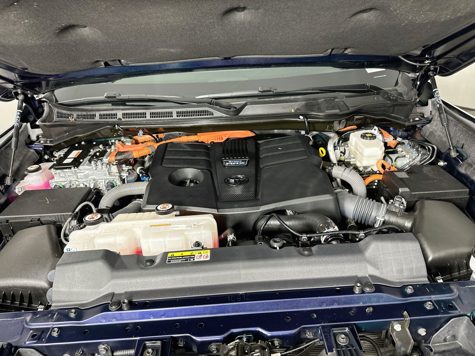 Used 2024 Blueprint Toyota Platinum image 32