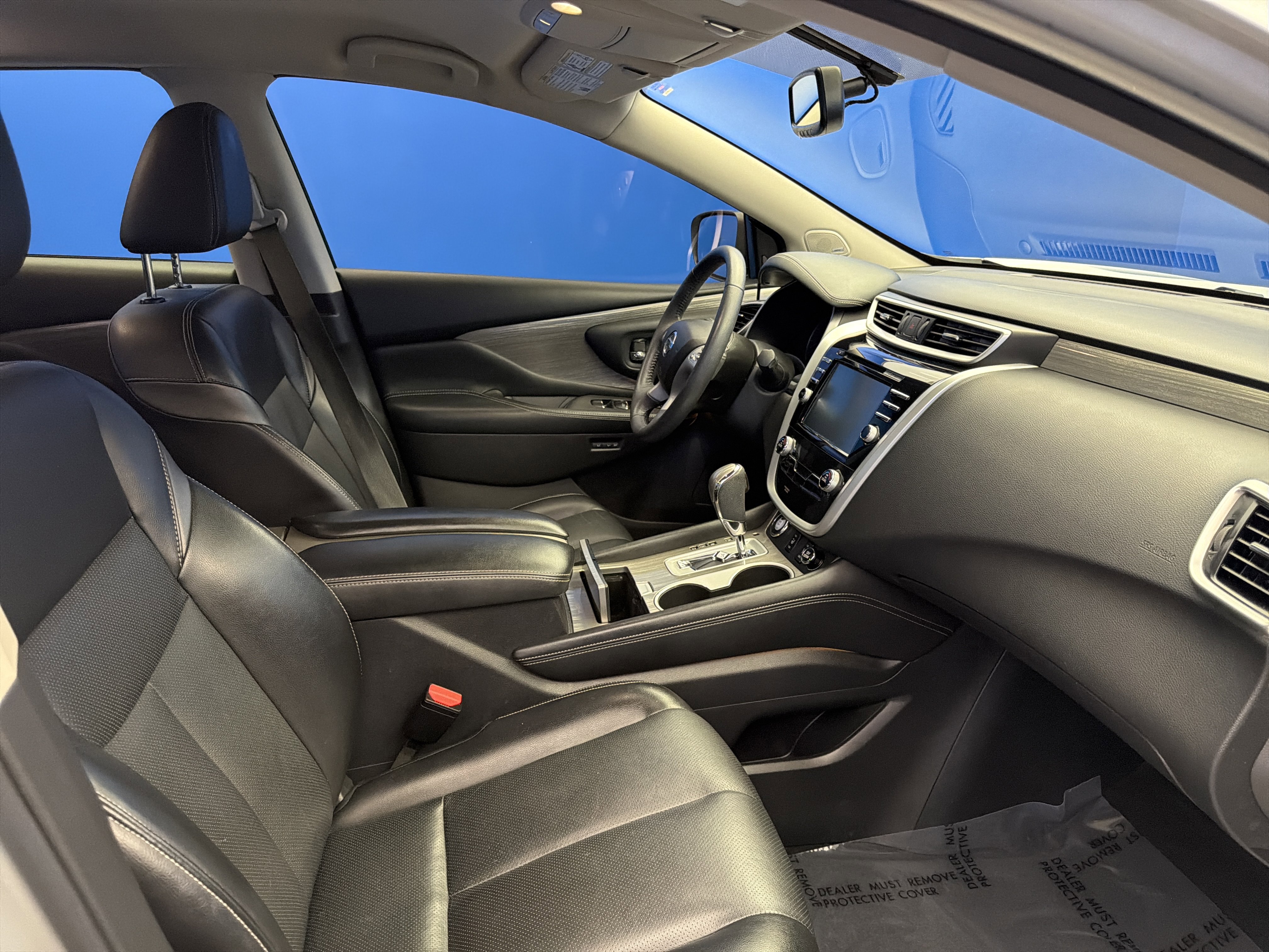 Used 2017 Brilliant Silver Metallic Nissan SL image 25