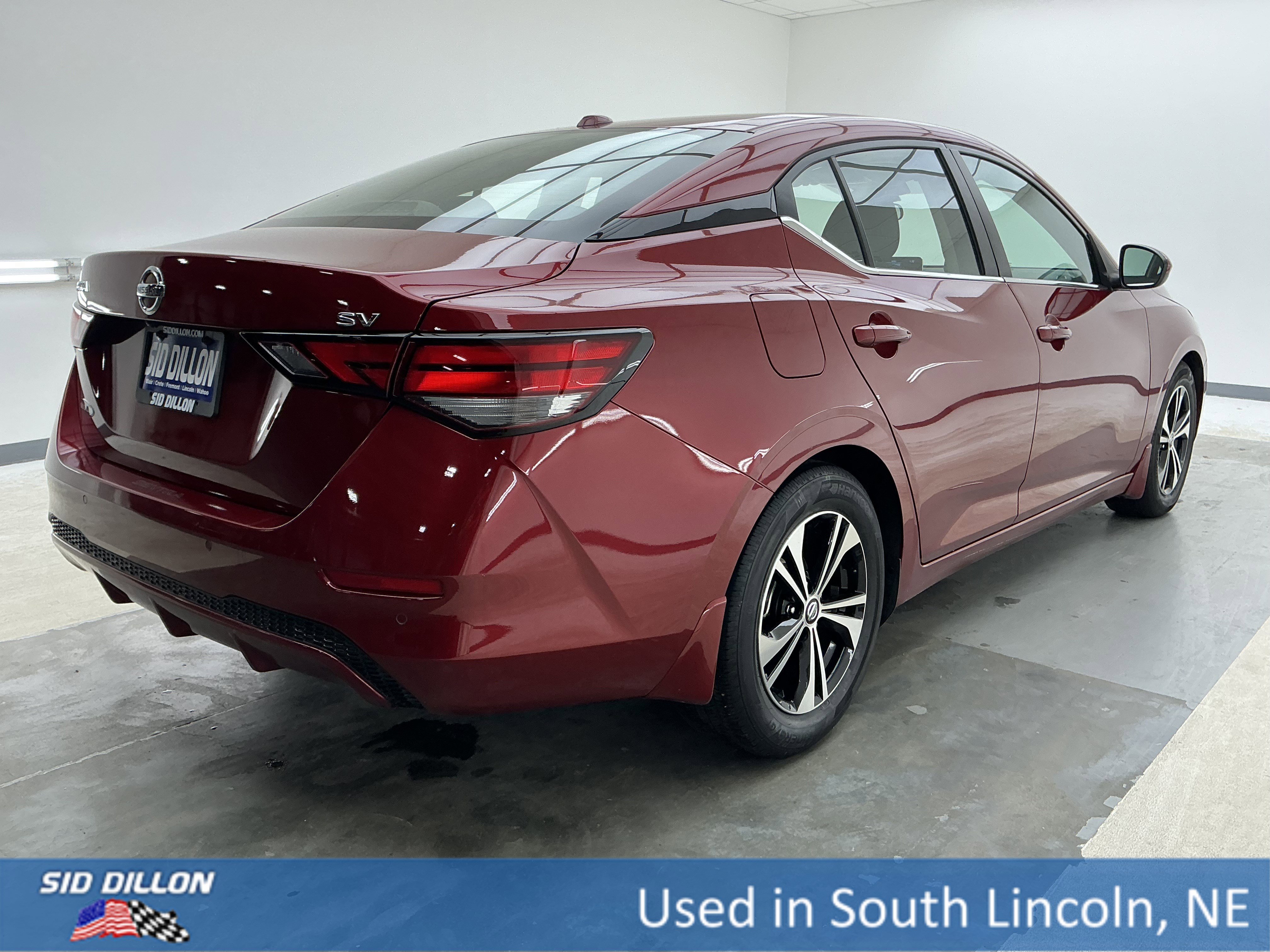 Used 2022 Scarlet Ember Tintcoat Nissan SV image 4