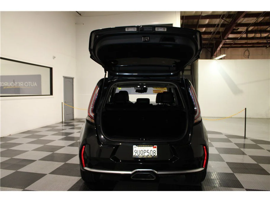 Used 2023 Fusion Black Kia GT-Line image 20