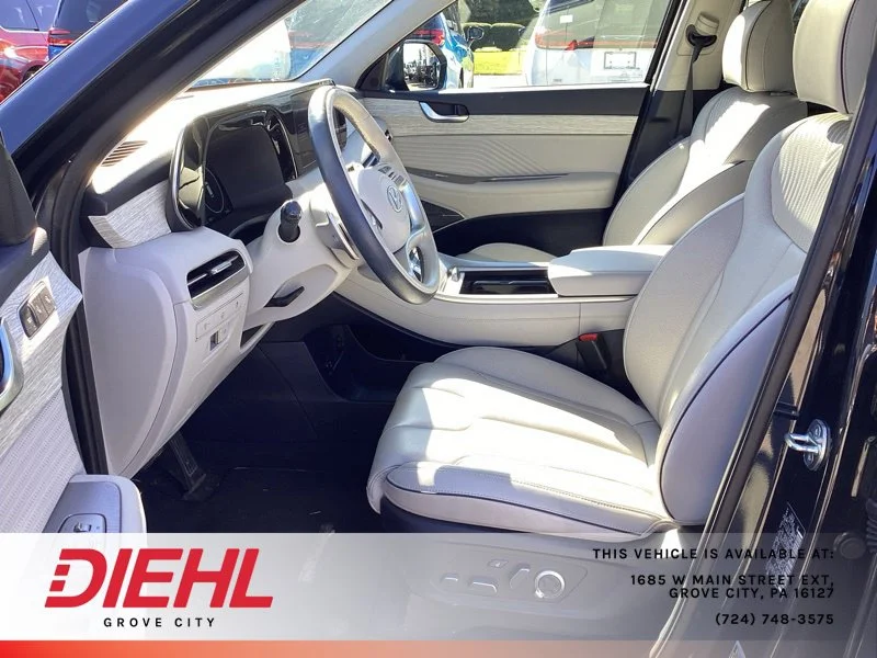Used 2023 White Hyundai Calligraphy image 19