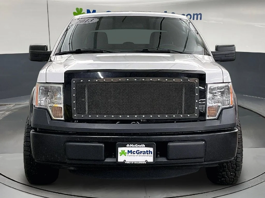 Used 2013 White Ford XL image 5