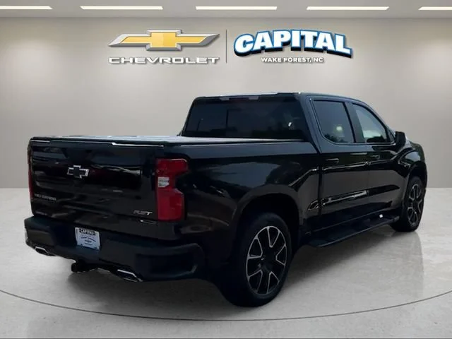 Used 2025 Black Chevrolet RST image 6