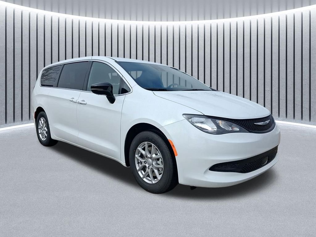 2026 Chrysler Voyager LX's photo