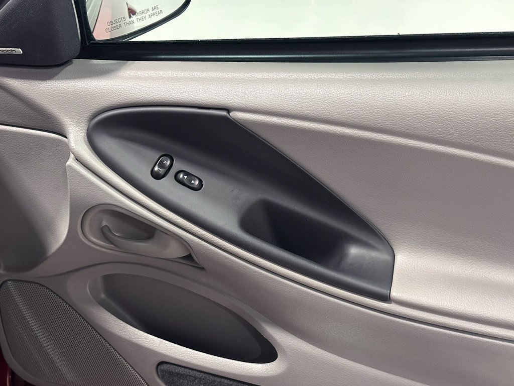 Used 2004  Ford GT image 45