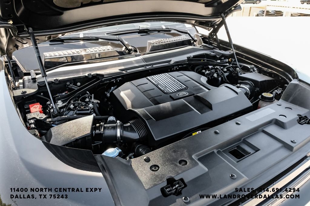 Used 2024 Black Land Rover V8 image 52