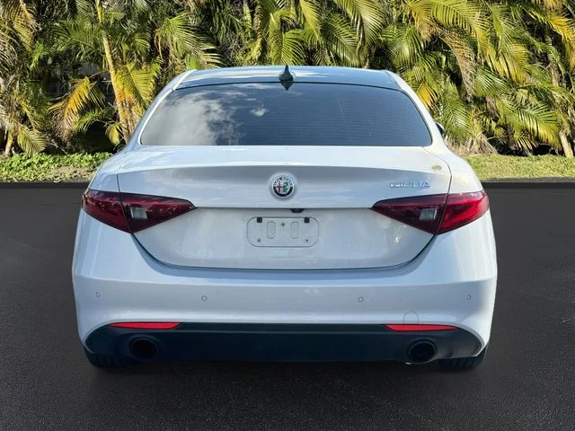Used 2022 Gray Alfa Romeo Ti image 6