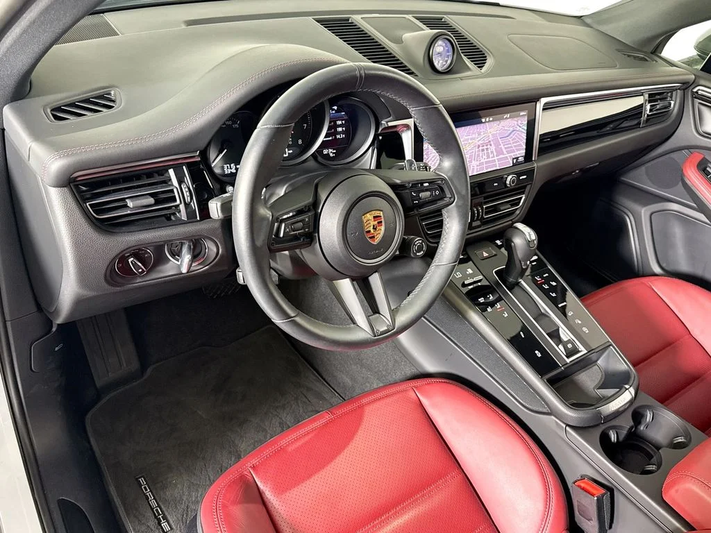 Used 2023 Carrara White Metallic Porsche T image 4