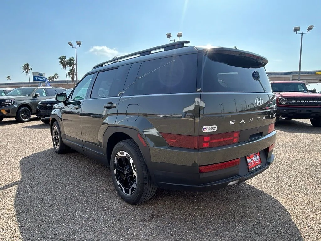 Used 2024 Green Hyundai SEL image 4