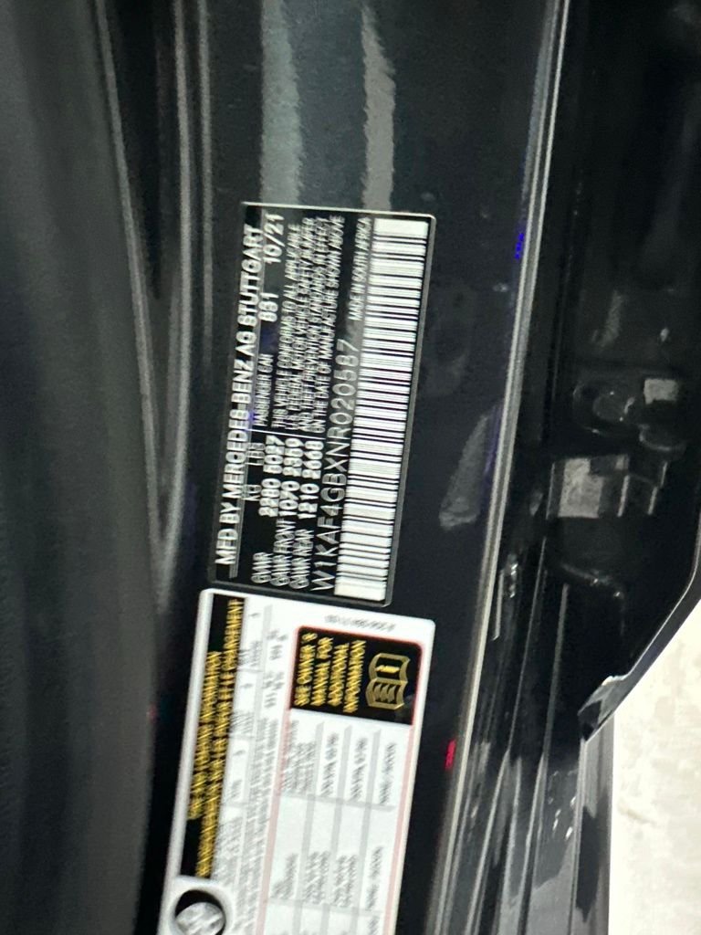 Used 2022 Black Mercedes-Benz C 300 image 29