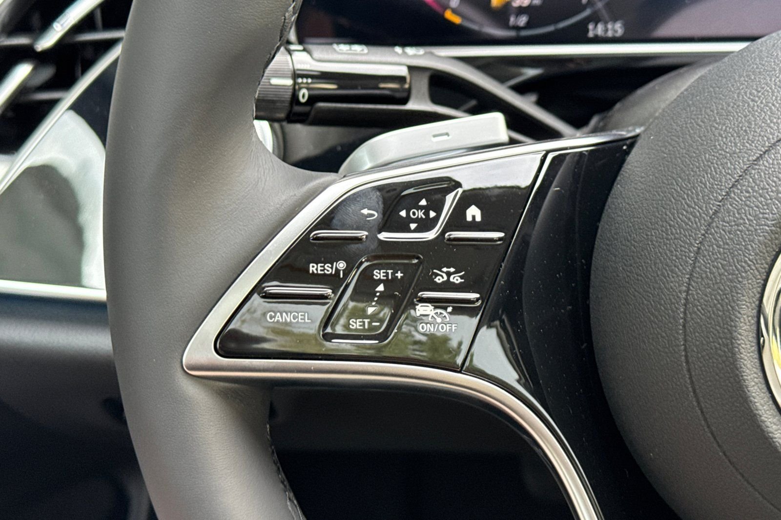 New 2027 Polar White Mercedes-Benz E 450 image 29
