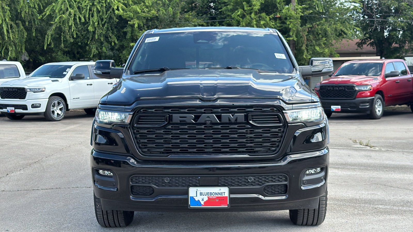 New 2026 Diamond Black Crystal Pearl-Coat Exterior Paint RAM Lone Star image 2