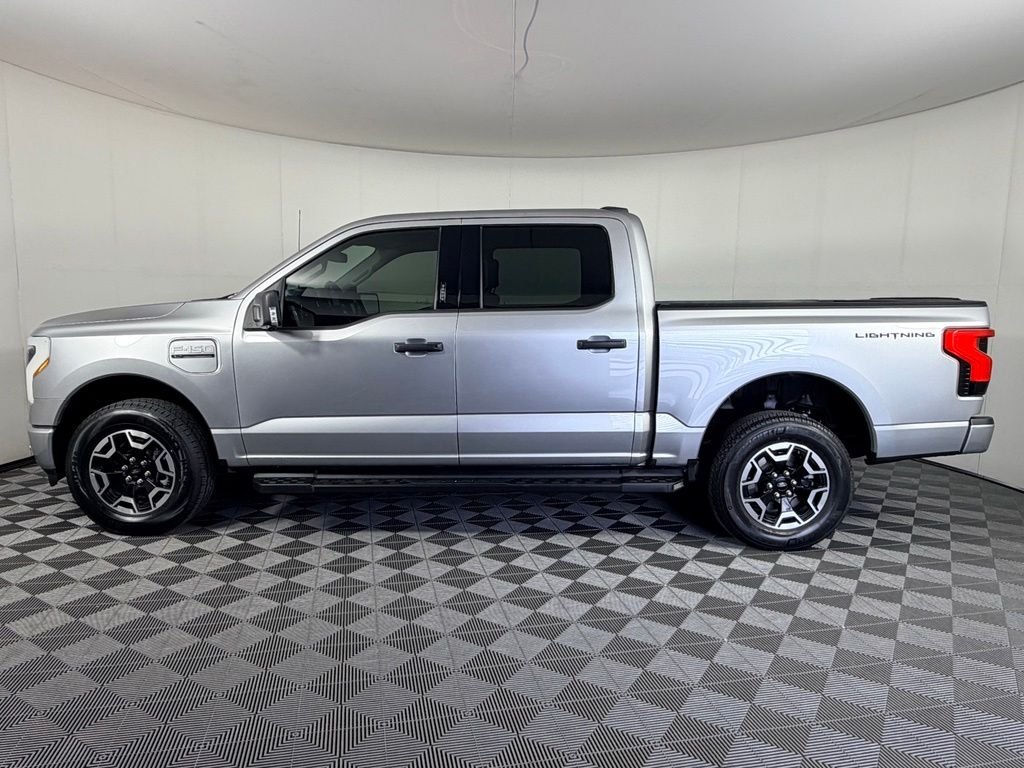 Certified Used 2023 Silver Ford XLT image 11