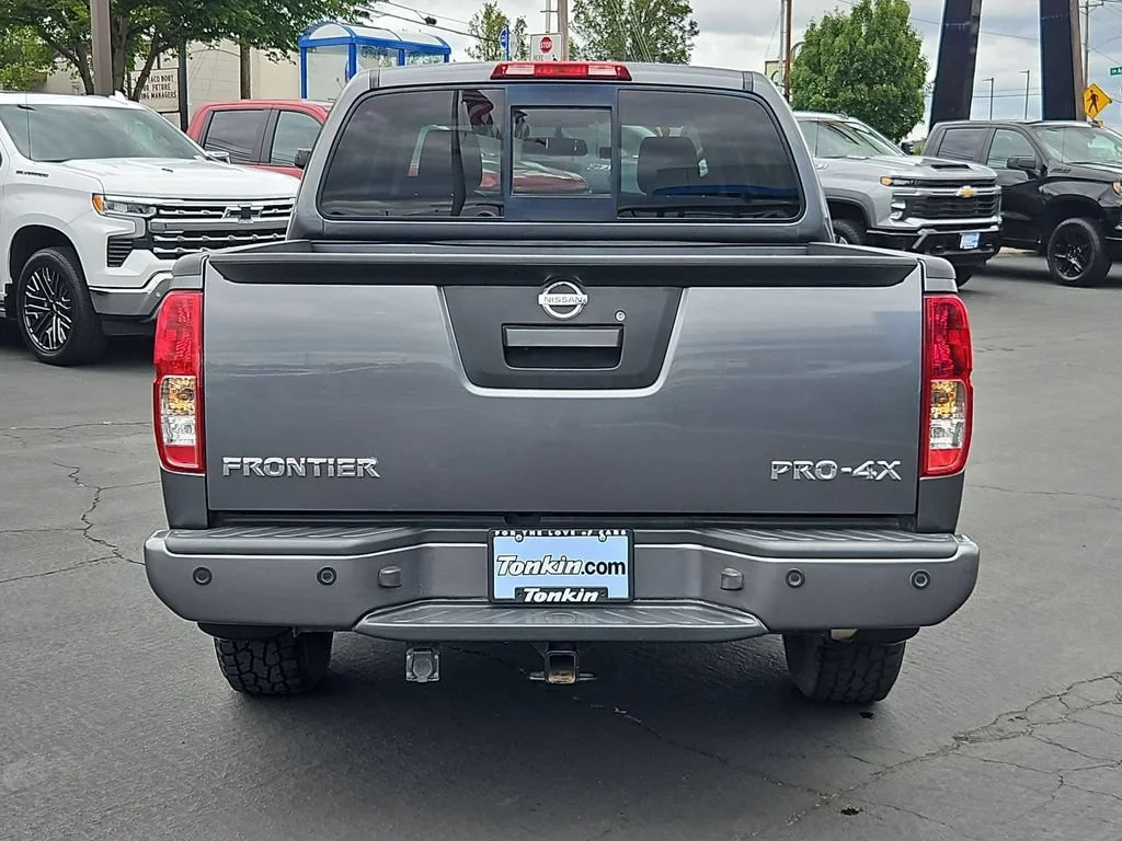 Used 2018 Gray Nissan PRO-4X image 5
