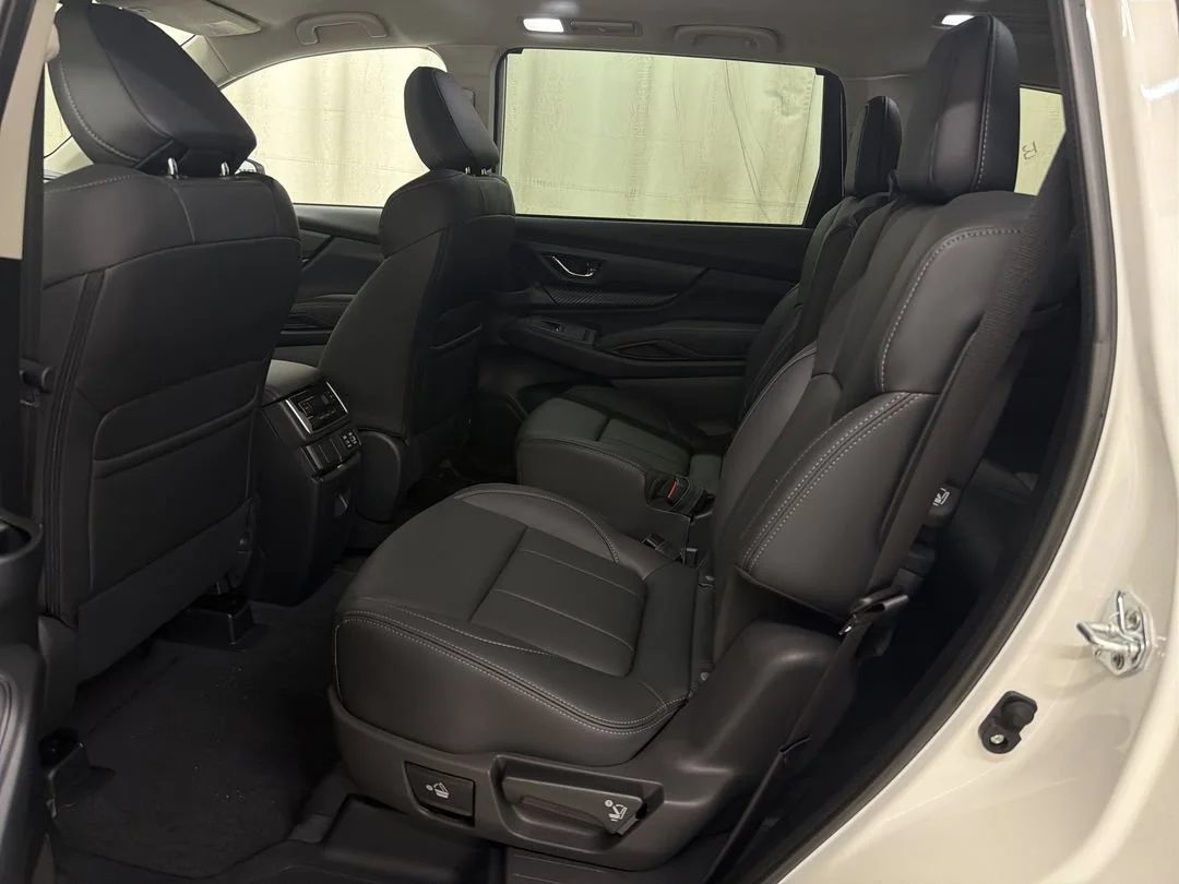 New 2026 Crystal White Pearl Subaru Premium image 18