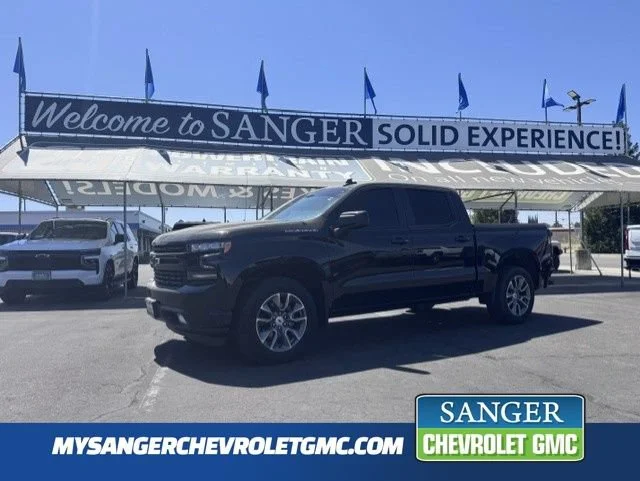 Used 2022 BLACK Chevrolet RST image 1