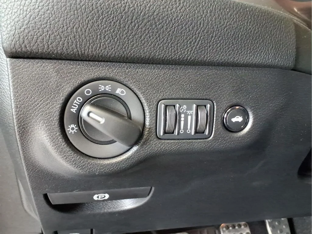 Used 2023 Purple Dodge R/T image 22
