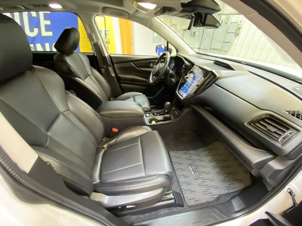 Used 2026 White Subaru Limited Bronze Edition image 27