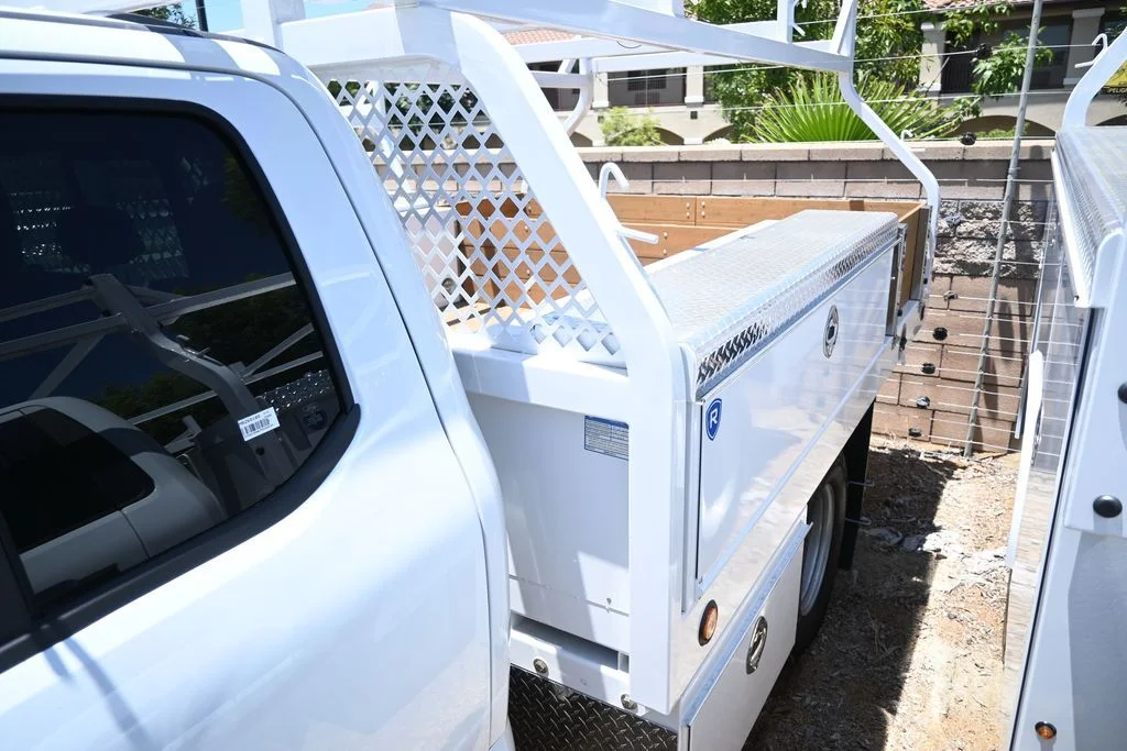 New 2026 Oxford White Ford XL image 8