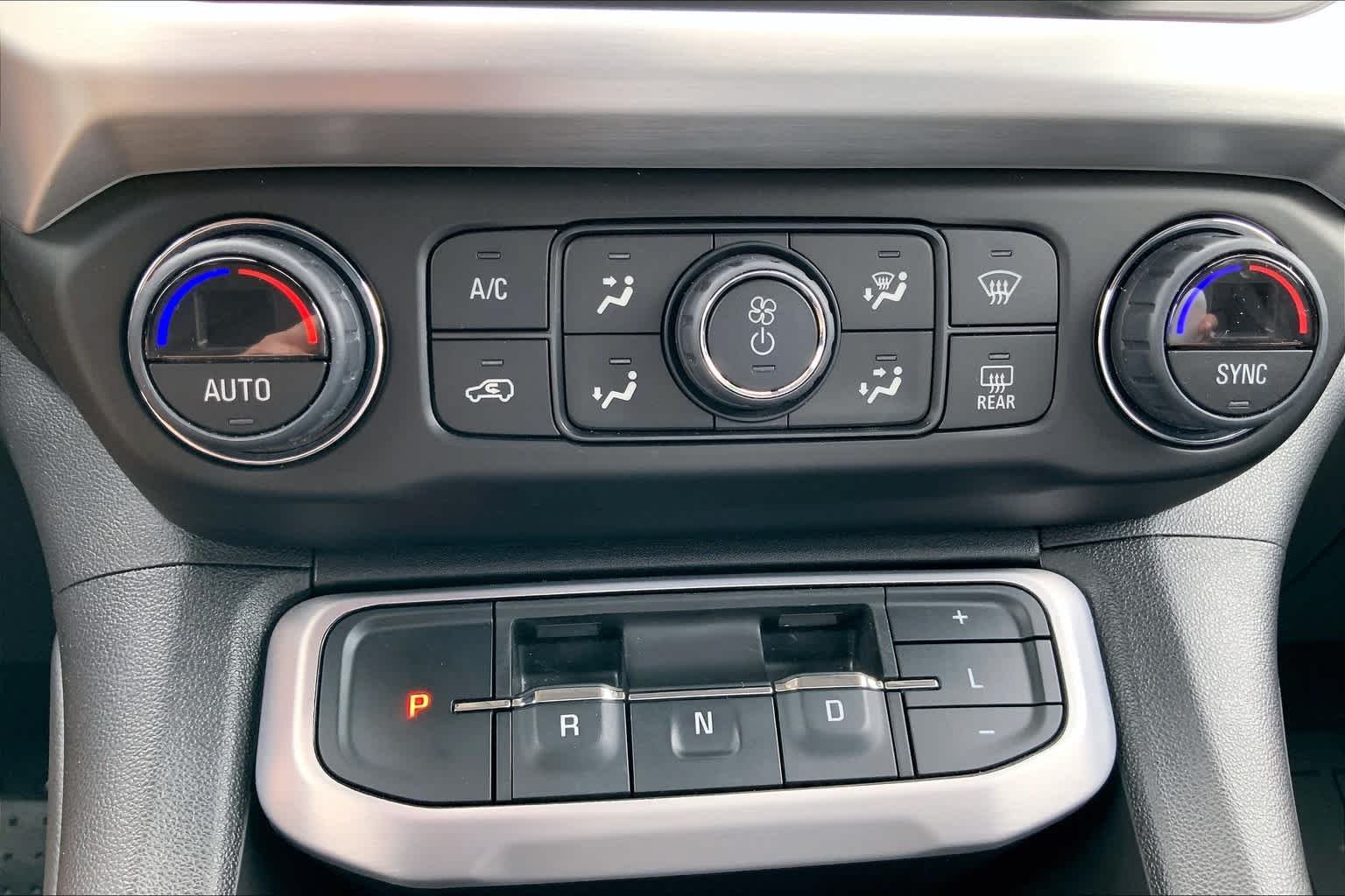Used 2020 Carbon Black Metallic GMC SLT image 35