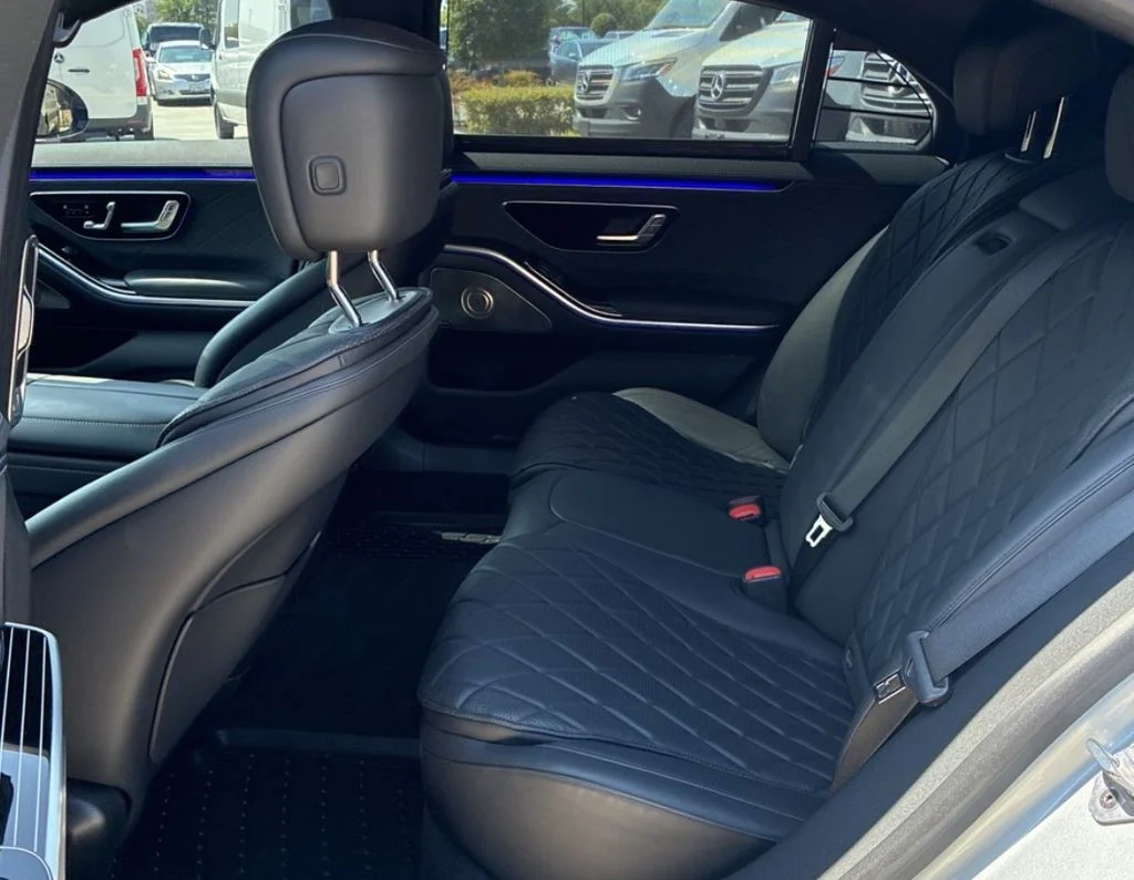 Used 2021 Silver Mercedes-Benz S 580 image 4
