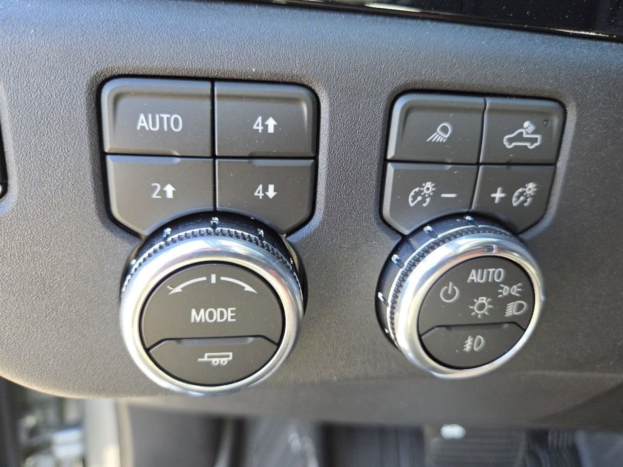 2026 GMC Sierra 2500HD SLT - Photo 8