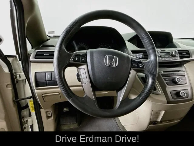 Used 2015 White Honda LX image 11