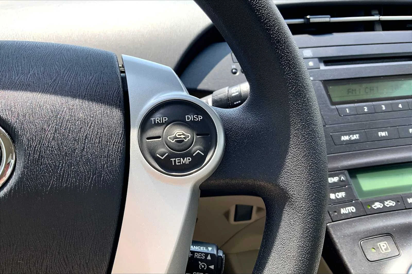 Used 2011 Blizzard Pearl Toyota III image 23