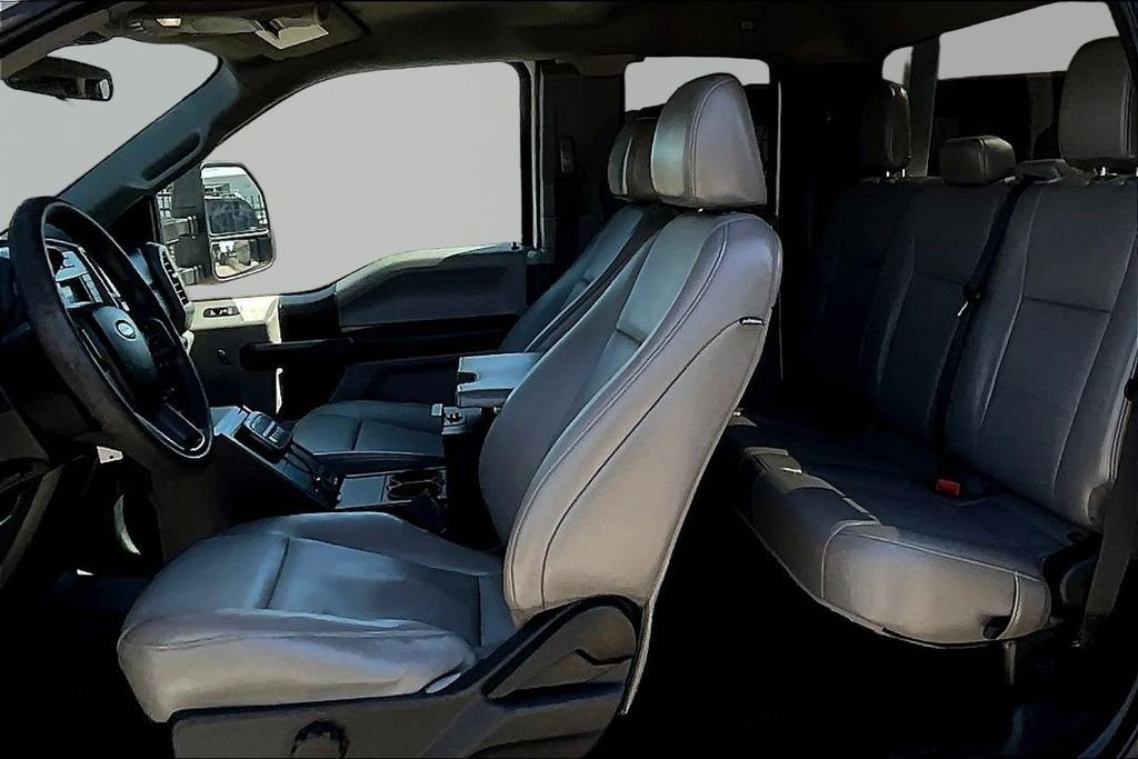Used 2020 White Ford XL image 22