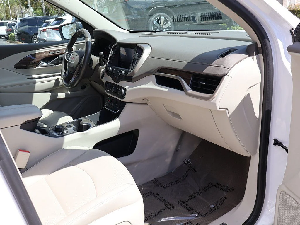 Used 2020 White GMC Denali image 28