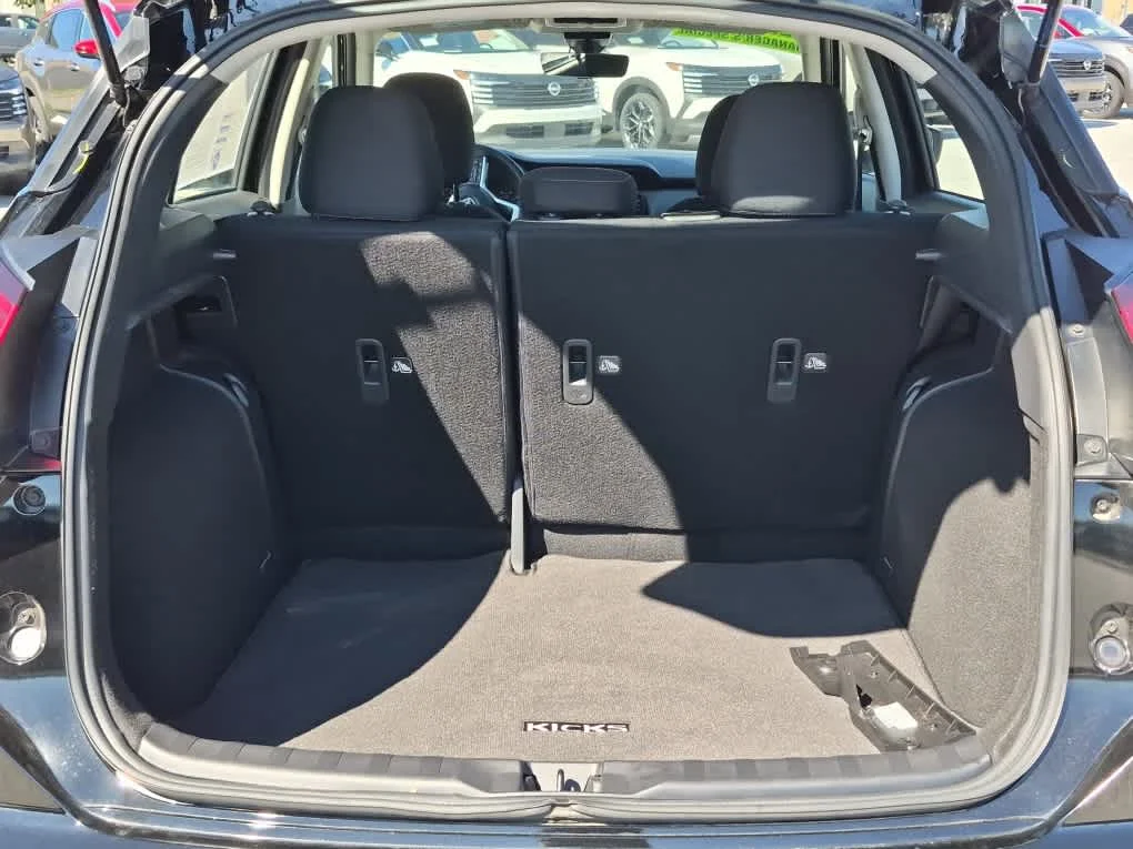 Used 2023 Super Black Nissan SV image 17