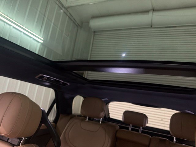 Certified Used 2024 Fuji White Land Rover SE image 37