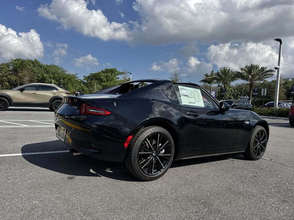 2026 Mazda MX-5 Miata RF Grand Touring - Photo 24
