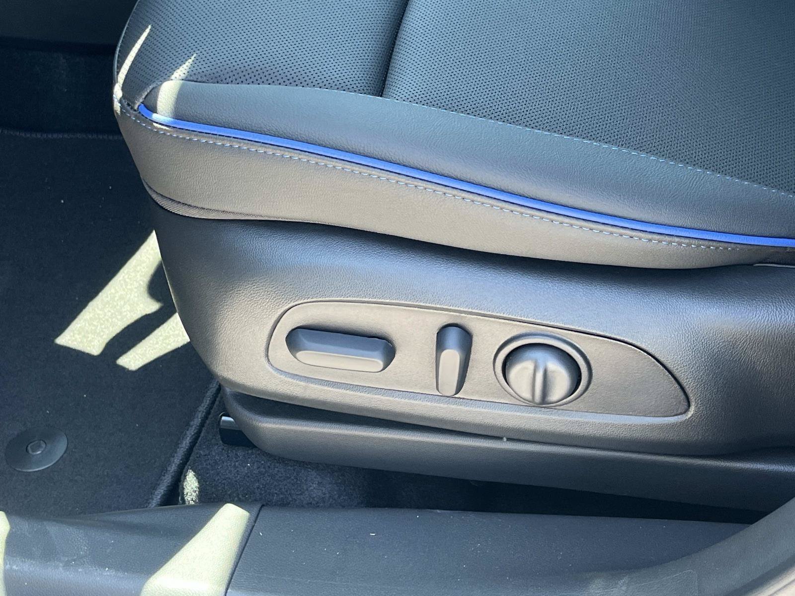 2026 Buick Encore GX Sport Touring - Photo 22