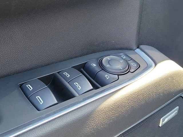 2024 Chevrolet Silverado 1500 LTZ - Photo 22