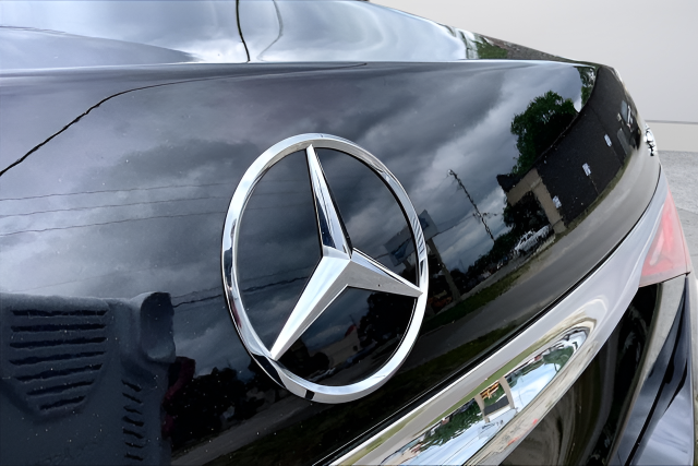 Used 2024 Brown Mercedes-Benz Maybach S 580 image 30