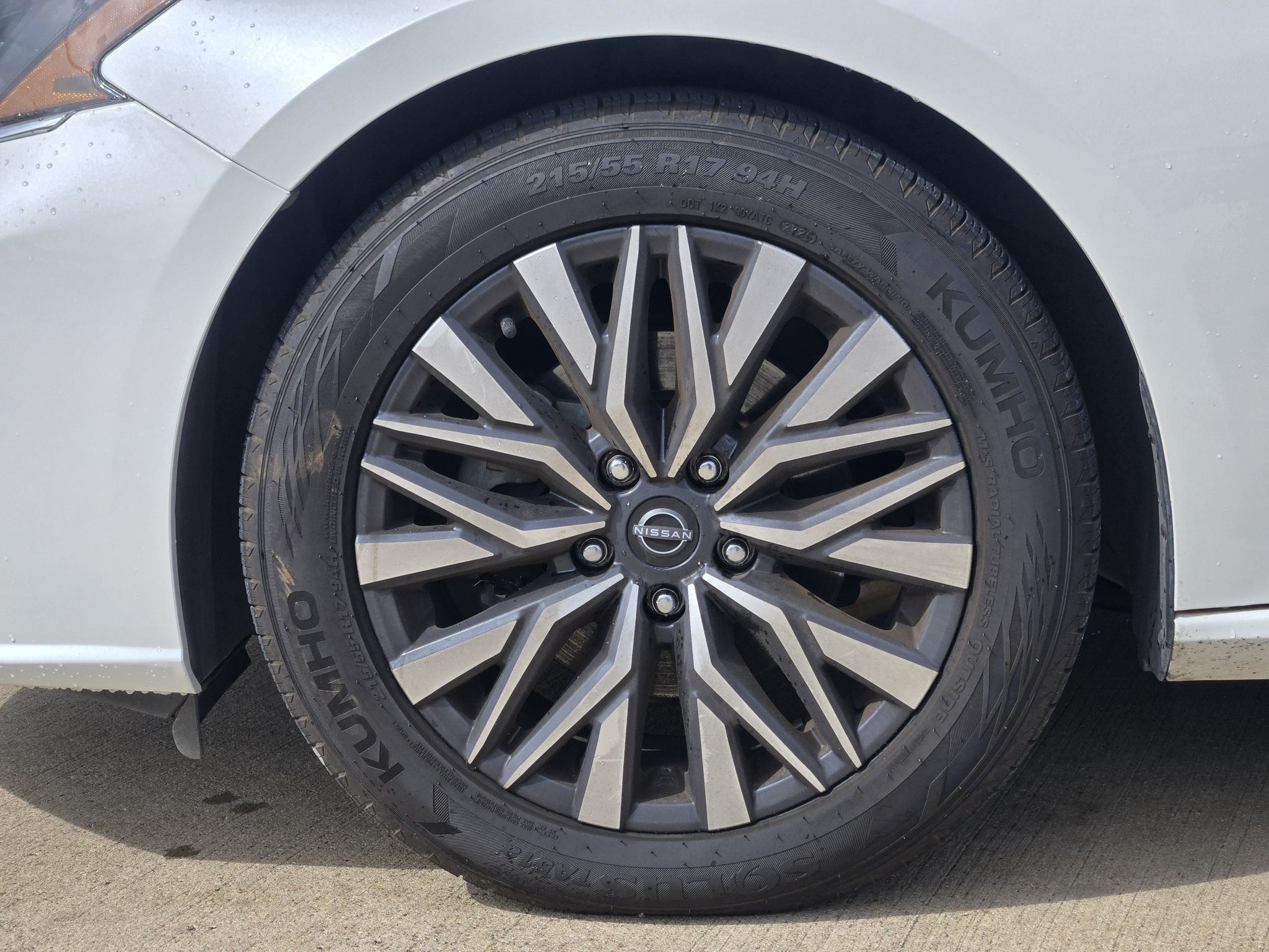 Used 2023 Pearl White Tricoat Nissan 2.5 SV image 11