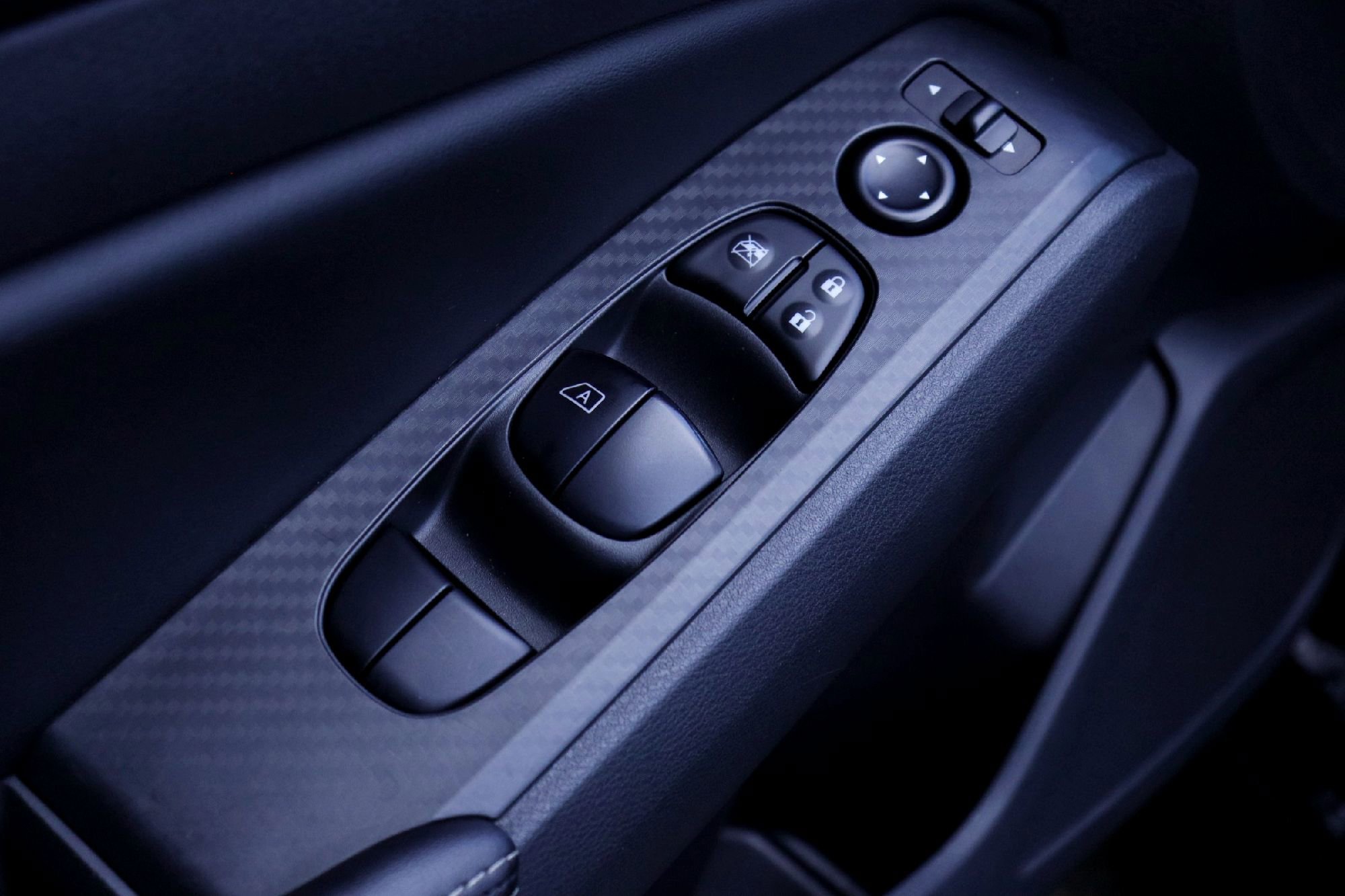 Used 2024 Super Black Nissan 2.5 SV image 19